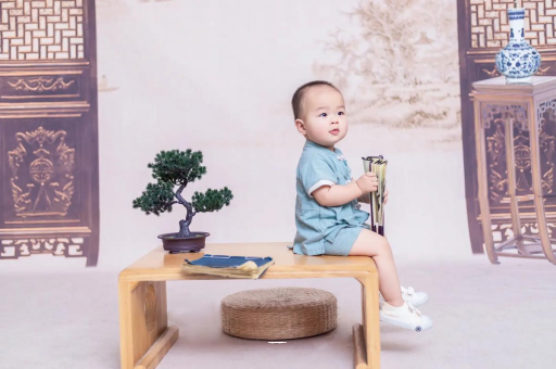广州孕妇肚子上的黑线